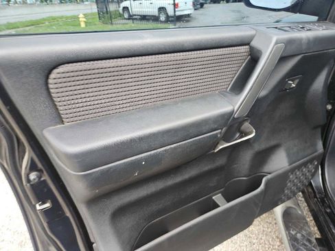 Used 2013 Nissan Titan SV w/ SV Value Truck Pkg AWD/4WD image 11