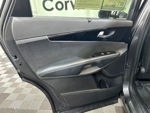 Used 2017 Kia Sorento SX AWD/4WD image 20