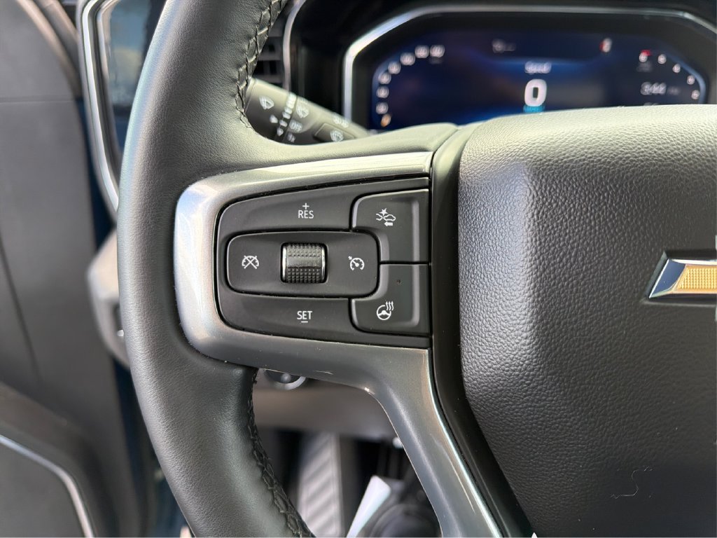 Used 2024 Chevrolet Silverado 1500 LT AWD/4WD image 28