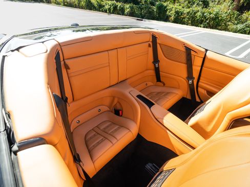 Used 2017 Ferrari California T RWD image 63