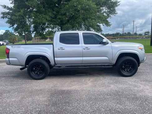 Used 2023 Toyota Tacoma SR AWD/4WD image 9