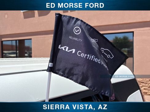 Used 2025 Kia Soul LX FWD image 36