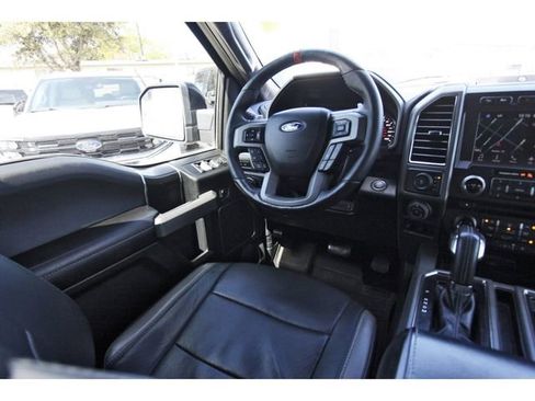 Used 2018 Ford F150 Raptor w/ Equipment Group 802A Luxury image 7