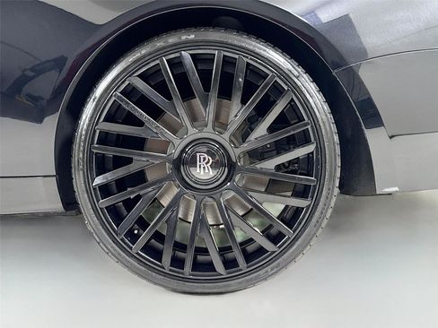 Used 2014 Rolls-Royce Wraith RWD image 36