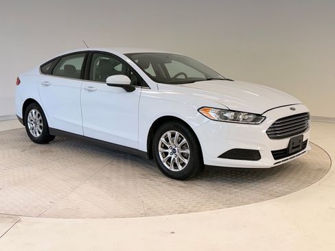 Used 2015 Ford Fusion S image 7
