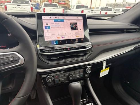 New 2026 Jeep Compass Trailhawk image 18