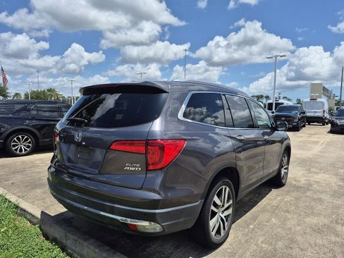 Used 2017 Honda Pilot Elite image 3