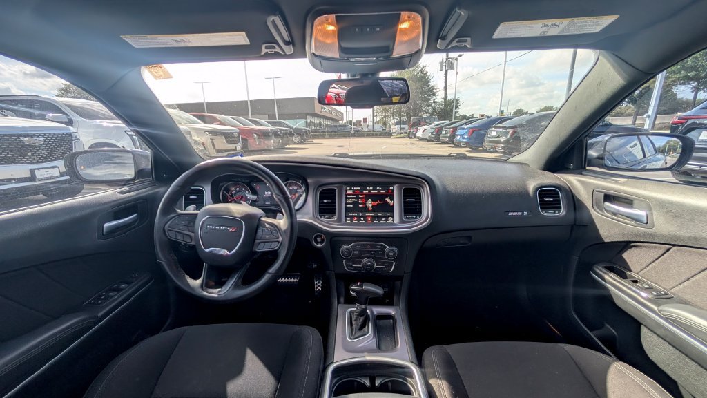 Used 2022 Dodge Charger Scat Pack w/ Driver Convenience Group RWD image 6