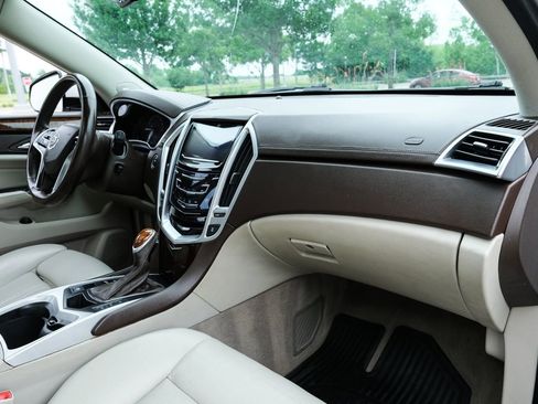 Used 2014 Cadillac SRX Premium w/ Driver Assist Package FWD image 40