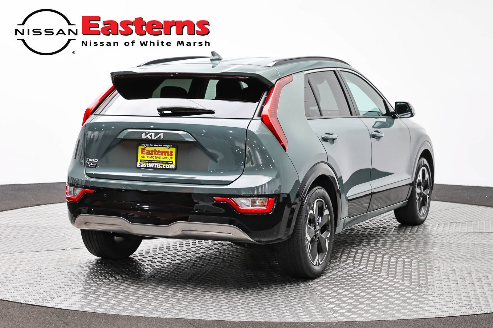 Used 2023 Kia Niro Wind w/ Wind Preserve Package FWD image 5