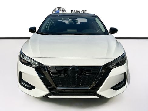 Used 2022 Nissan Sentra SR image 2