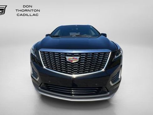 Used 2025 Cadillac XT5 Premium Luxury w/ LPO, Floor Liner Package AWD/4WD image 8