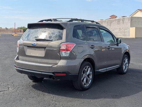 Used 2018 Subaru Forester 2.5i Touring w/ Popular Package #2 AWD/4WD image 3