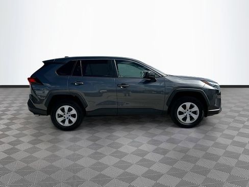 Used 2023 Toyota RAV4 LE FWD image 4