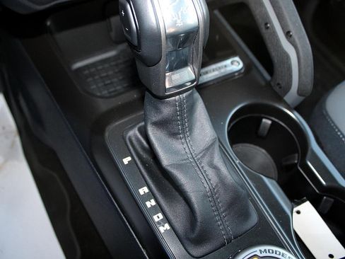 Used 2024 Ford Bronco Outer Banks image 15