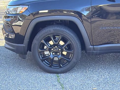 Used 2022 Jeep Compass Altitude w/ Convenience Group image 9