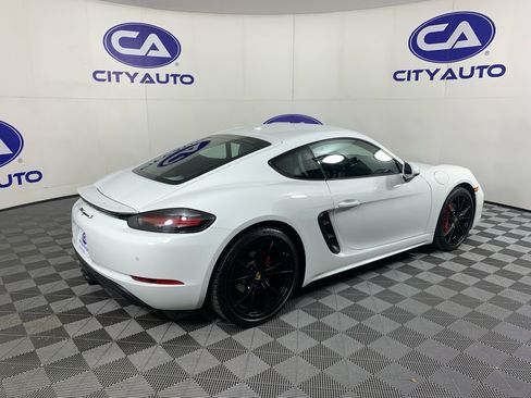 Used 2019 Porsche 718 Cayman S RWD image 3