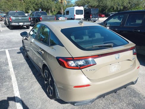 Used 2025 Honda Civic Sport Touring image 2