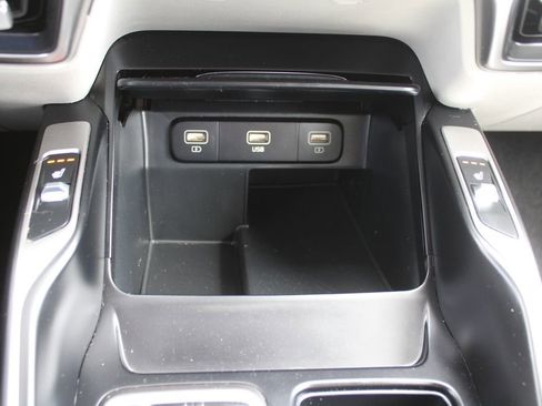 Certified 2021 Kia Sorento S image 38