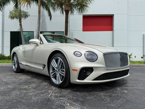 Used 2023 Bentley Continental GT Mulliner AWD/4WD image 12