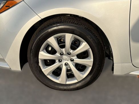 Used 2026 Toyota Corolla LE FWD image 13