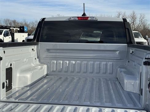 Certified 2025 Ford Maverick XL image 31