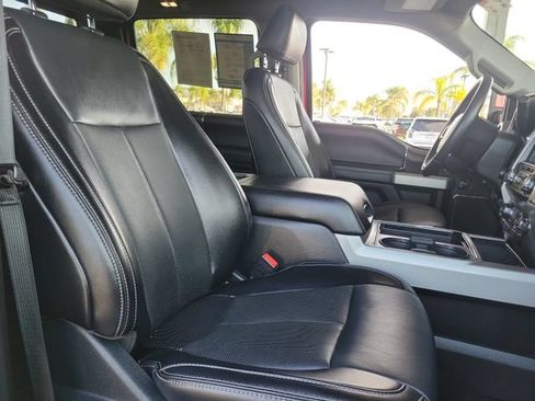 Used 2021 Ford F250 Lariat w/ Lariat Ultimate Package AWD/4WD image 23