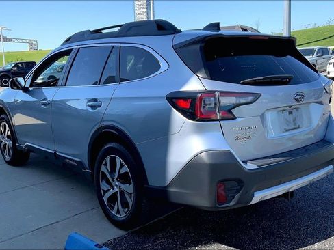 Used 2021 Subaru Outback Limited AWD/4WD image 2