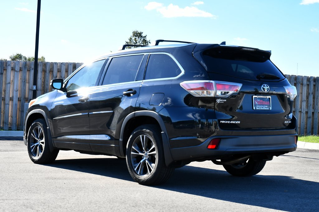 Used 2016 Toyota Highlander XLE AWD/4WD image 5