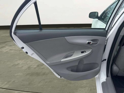 Used 2010 Toyota Corolla LE image 13