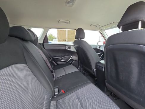 Used 2023 Kia Soul LX w/ LX Technology Package image 27
