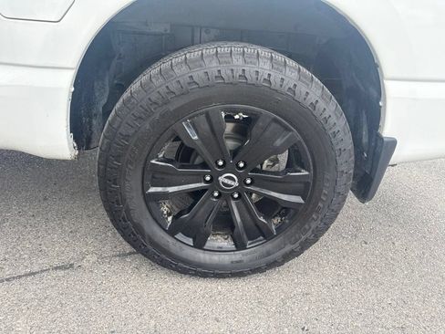 Used 2023 Nissan Titan SV w/ SV Convenience Package AWD/4WD image 18
