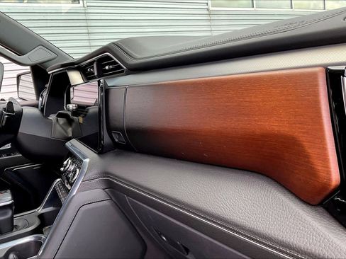 Used 2023 GMC Sierra 1500 Denali w/ Denali Reserve Package image 18