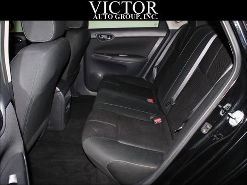 Used 2018 Nissan Sentra S image 25