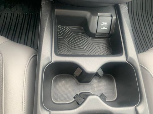 Used 2019 Honda CR-V Touring image 25