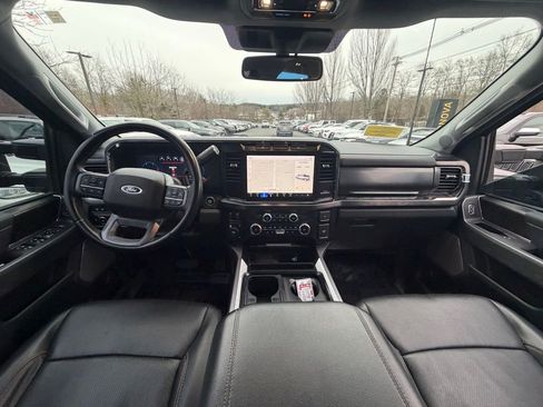 Used 2023 Ford F350 Lariat image 21