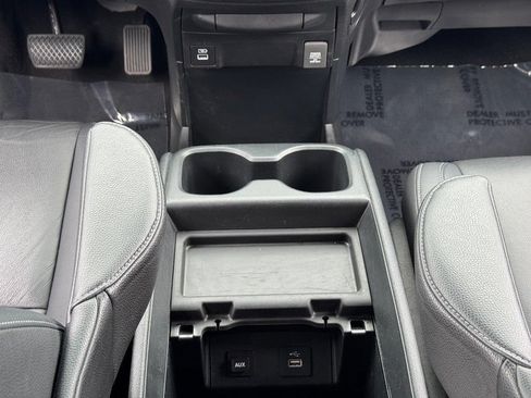Used 2023 Honda Odyssey EX-L image 18