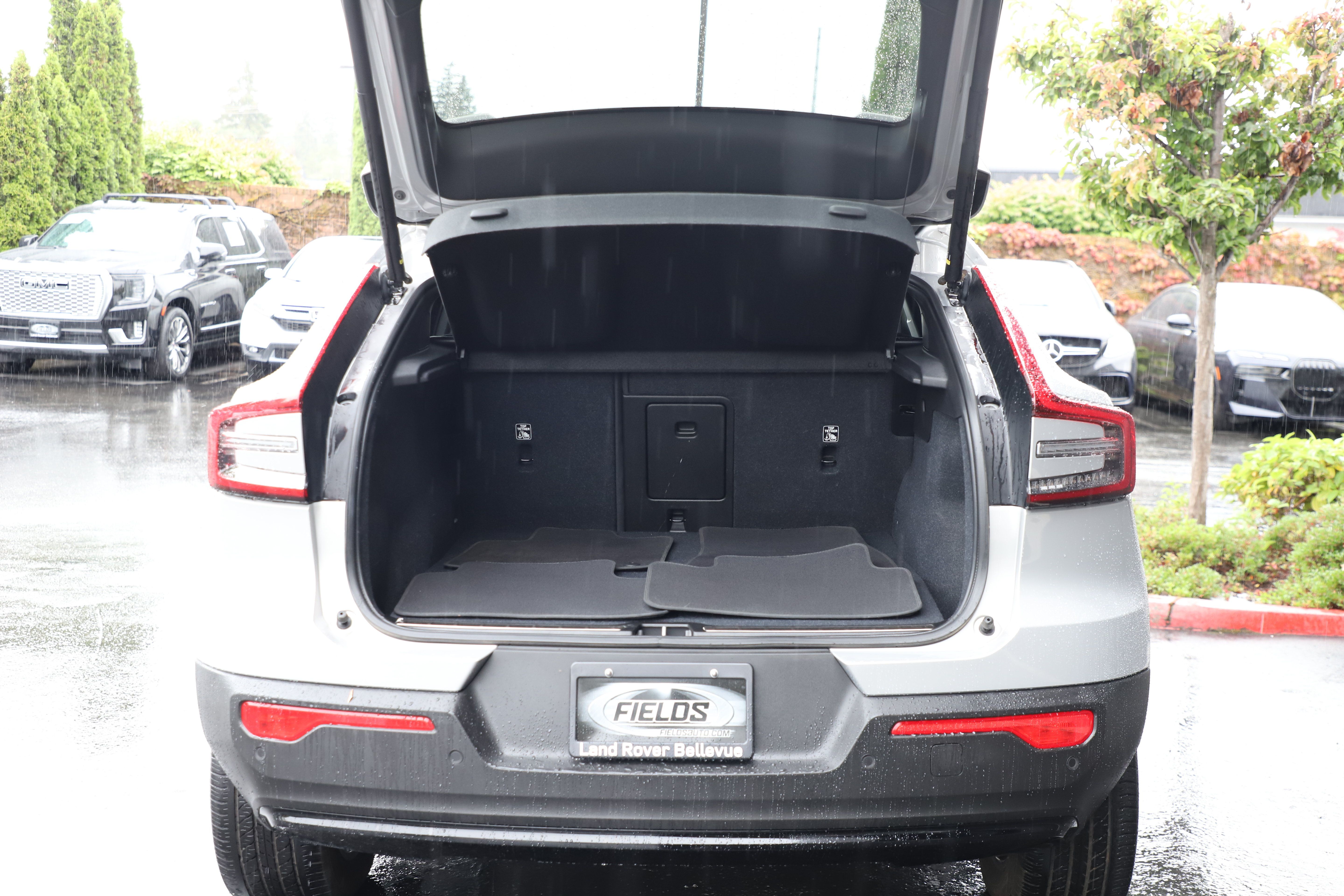 Used 2023 Volvo C40 P8 Recharge Plus AWD/4WD image 10