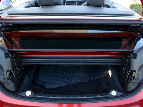 Used 2015 BMW M4 Convertible RWD image 32