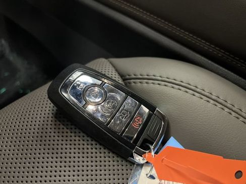 Used 2024 Lincoln Corsair Grand Touring w/ Equipment Group 301A image 30