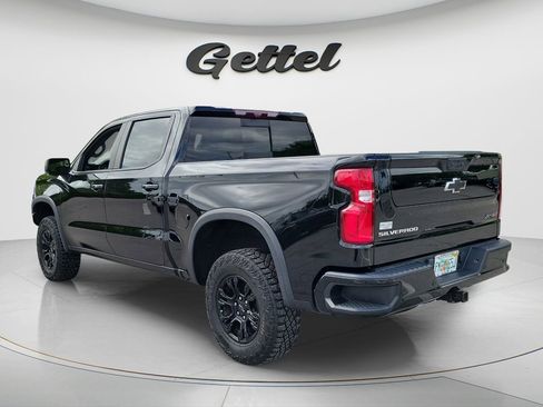Used 2022 Chevrolet Silverado 1500 ZR2 w/ Technology Package AWD/4WD image 7