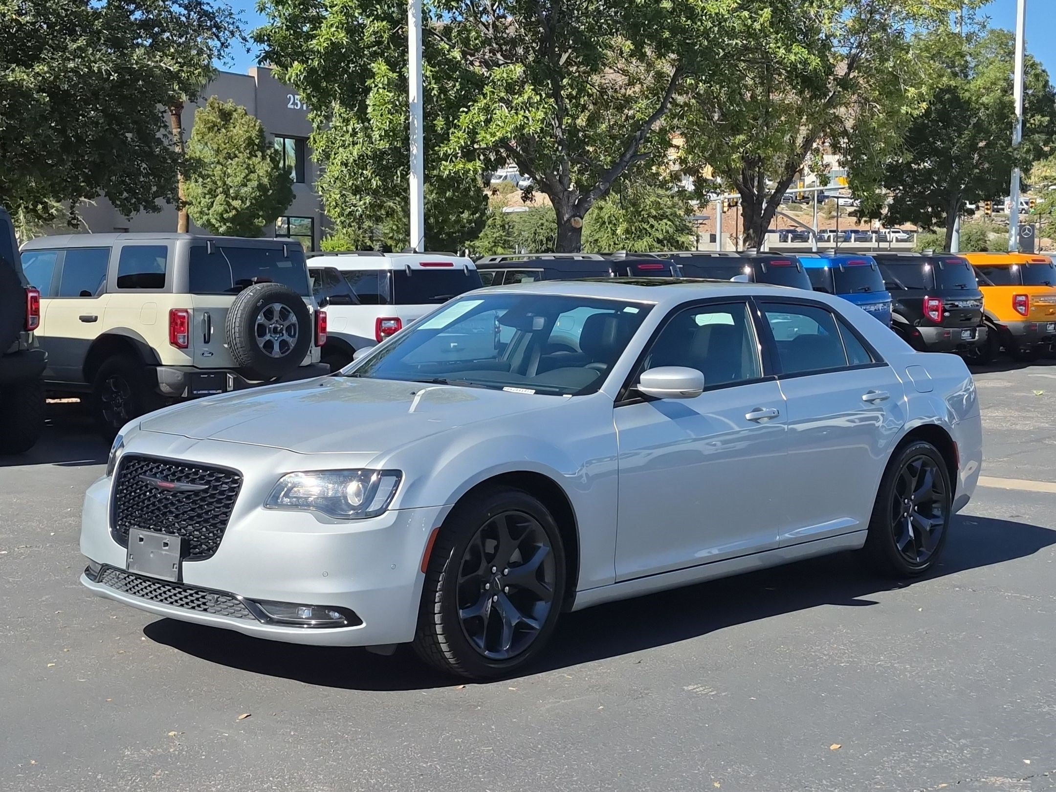 Used 2023 Chrysler 300 S RWD image 7