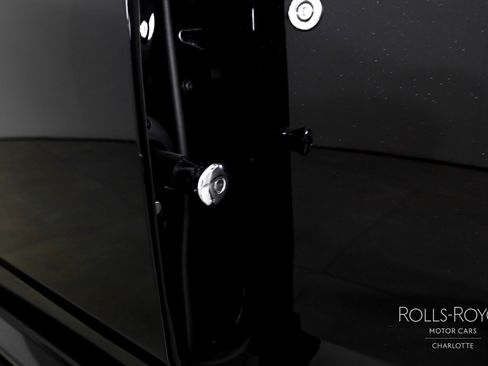 Certified 2023 Rolls-Royce Cullinan Black Badge w/ Driver's Package image 31