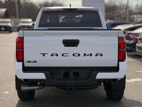 New 2025 Toyota Tacoma TRD Sport image 4