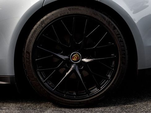 Used 2021 Porsche Panamera image 39
