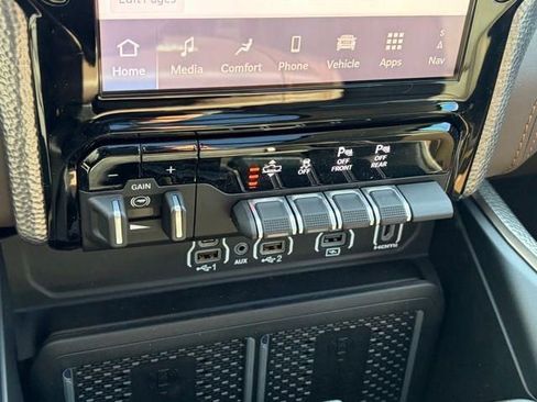 New 2026 RAM 1500 Limited w/ Bed Utility Group image 22