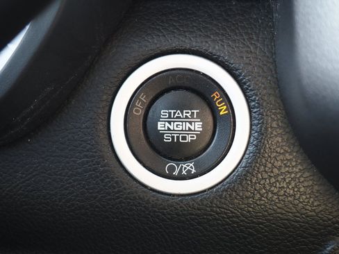 Used 2019 RAM 2500 Big Horn image 29