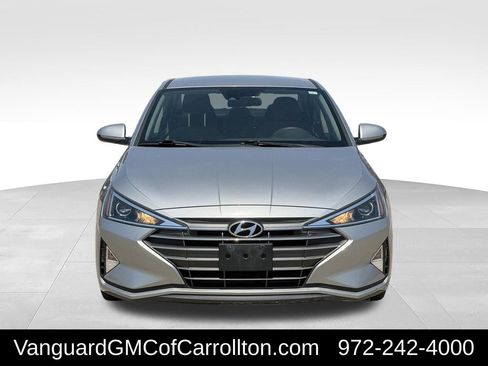 Used 2020 Hyundai Elantra SE FWD image 3
