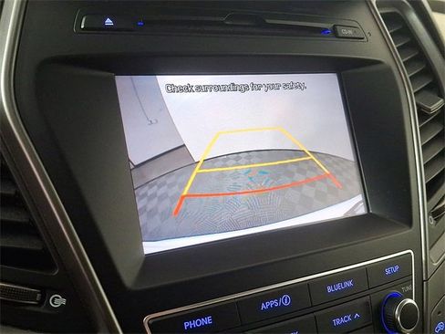 Used 2017 Hyundai Santa Fe Sport image 4