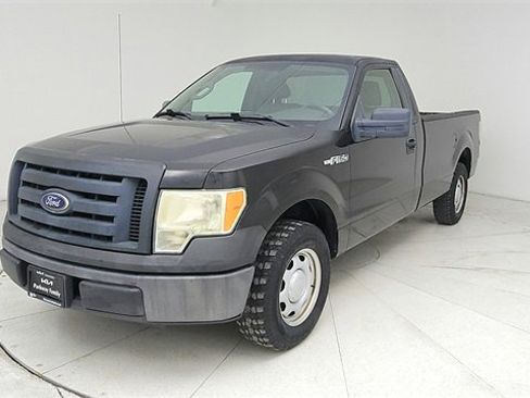 Used 2010 Ford F150 XL image 1